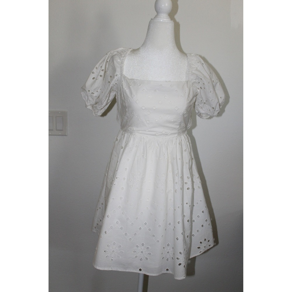 ZARA White Eyelet Puff Sleeve Square Neck Tie Back Mini Dress Size M